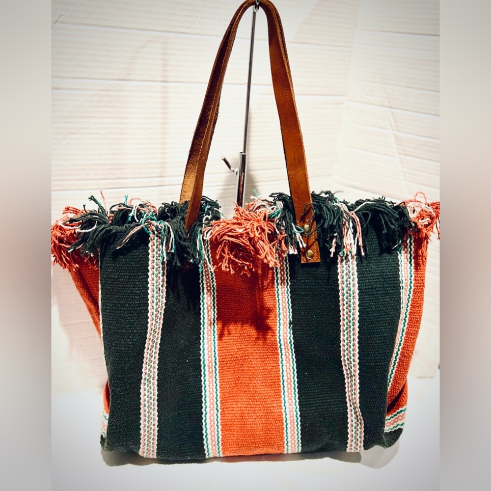 Free People Espana Large Woven Tote Bag Southwestern Western Rodeo Vacation - Picture 7 of 9